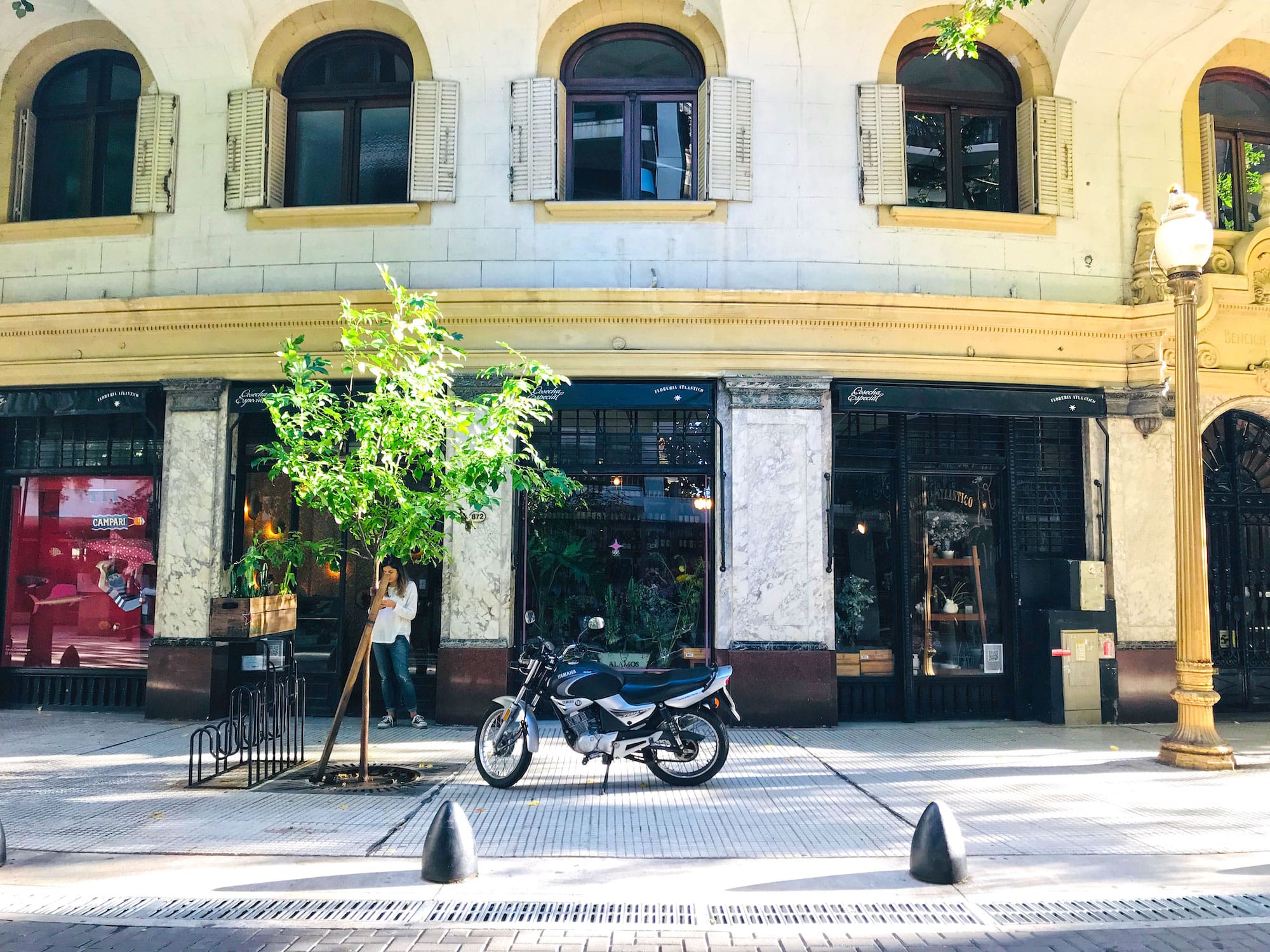 Floreria Atlantico front Buenos Aires